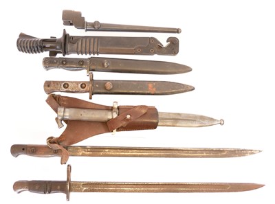 Lot 244 - Collection of bayonets, to include two L.1.A.3....