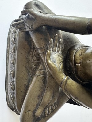 Lot 14 - A 19th Century Thai Hollow Cast Bronze Buddha