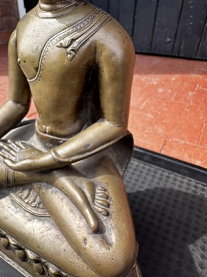 Lot 14 - A 19th Century Thai Hollow Cast Bronze Buddha