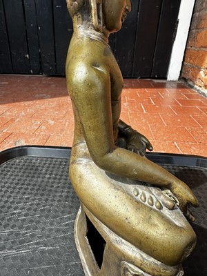 Lot 14 - A 19th Century Thai Hollow Cast Bronze Buddha