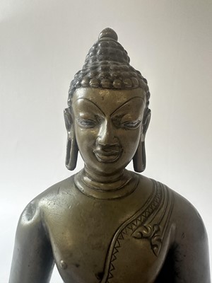 Lot 14 - A 19th Century Thai Hollow Cast Bronze Buddha