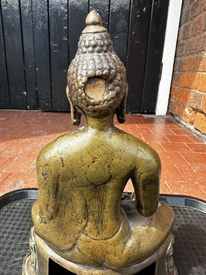 Lot 14 - A 19th Century Thai Hollow Cast Bronze Buddha