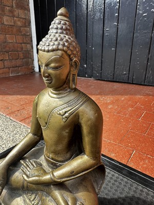 Lot 14 - A 19th Century Thai Hollow Cast Bronze Buddha