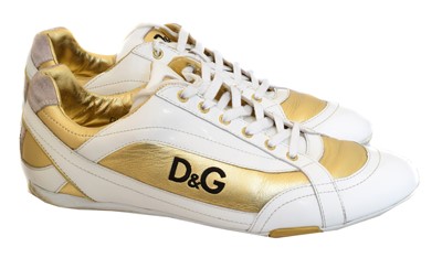 Lot 22 - A pair of Dolce & Gabbana 'Vernice Laminato' trainers