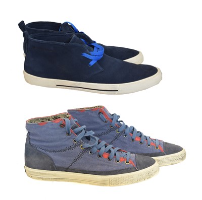Lot 38 - Two pairs of Hugo Boss shoes