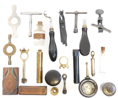 Lot 486 - Collection of gun accessories, to include four...