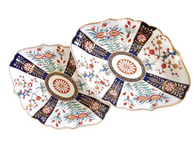 Lot 56 - Pair of Worcester Queens pattern lozenge shape dishes