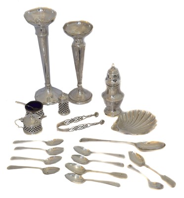Lot 120 - A selection of silver
