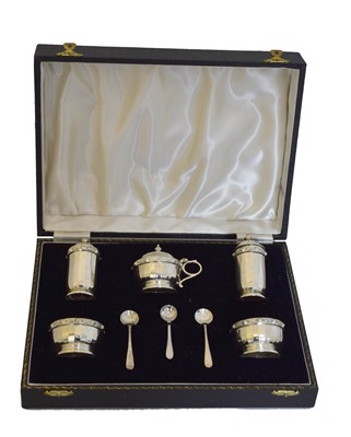 Lot 176 - A George VI cased silver cruet set