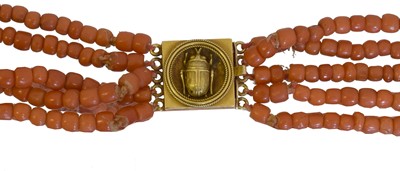 Lot 91 - A coral necklace.
