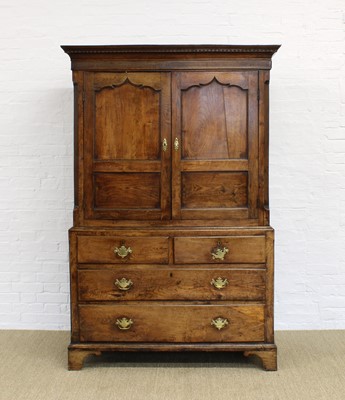 Lot 326 - A George III Oak Linen Press