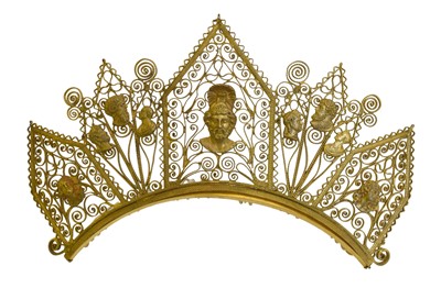 Lot 174 - A 19th century gilt hair ornament.