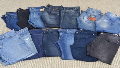 Lot 71 - A large quantity of gents jeans