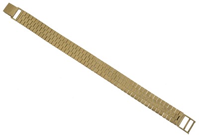 Lot 42 - A 9ct gold bracelet.