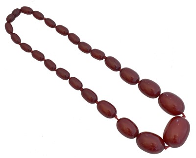 Lot 89 - A cherry bakelite necklace.
