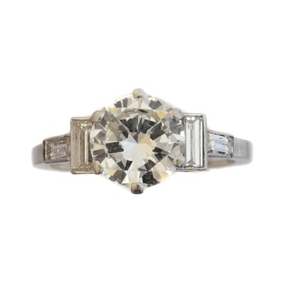 Lot 148 - A diamond single stone ring.