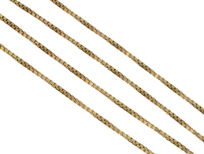 Lot 93 - A 9ct gold chain necklace.