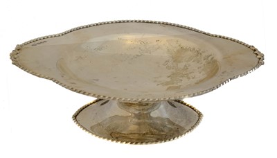 Lot 201 - A George V silver bonbon dish