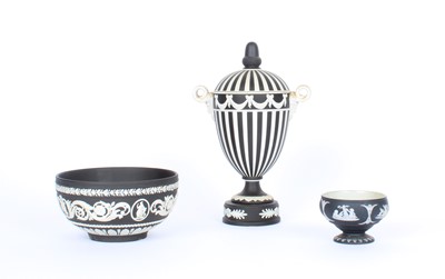 Lot 81 - A Wedgwood Black Pinstripe Jasperware Twin-Handled Urn with Cover