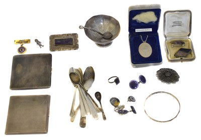 Lot 143 - A selection of silver and white metal items.