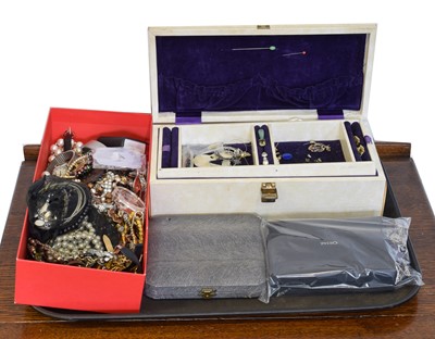 Lot 154 - A quantity of silver, white metal and costume jewellery.