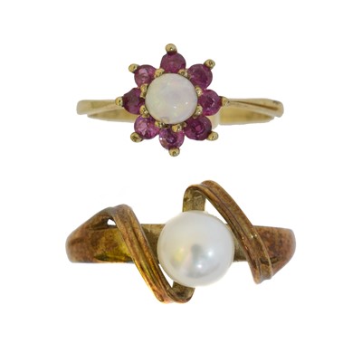 Lot 100 - Two 9ct gem set rings.