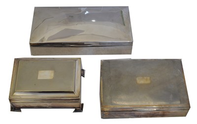 Lot 20 - Two silver cigarette boxes.