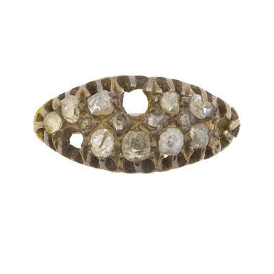 Lot 83 - A 19th century diamond cluster ring.