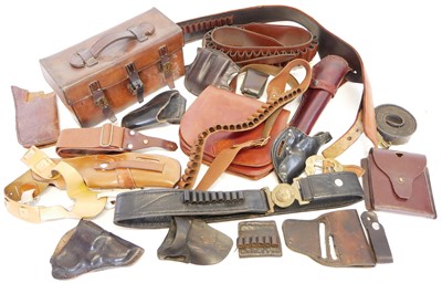Lot 434 - Collection of gun leather, including a western...