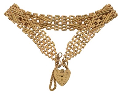 Lot 39 - A 9ct gold gate link bracelet.