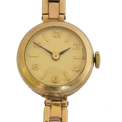 Lot 159 - A 9ct gold manual wind wristwatch.