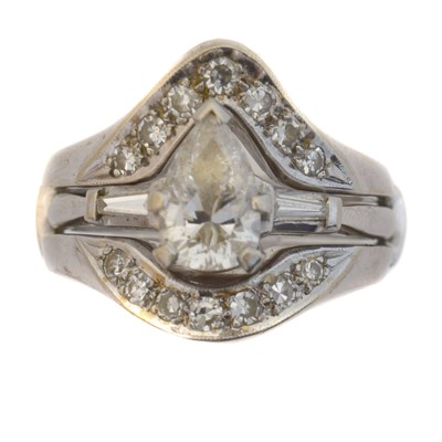 Lot 163 - A diamond solitaire ring.