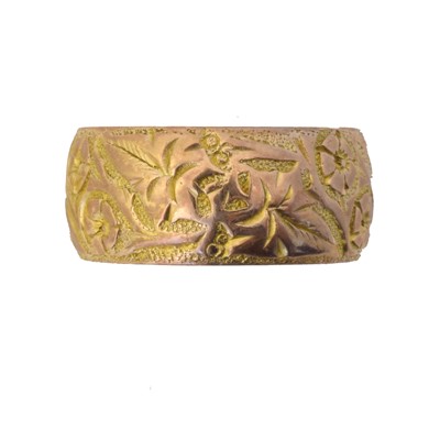 Lot 54 - A 9ct gold band ring.