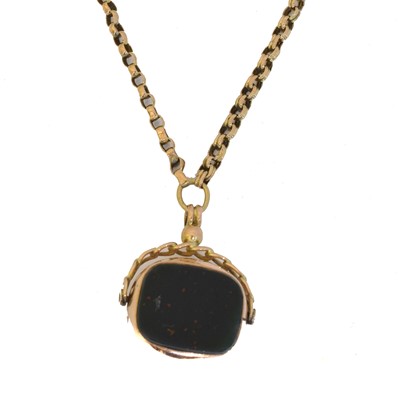 Lot 47 - A 9ct gold hardstone spinner fob.