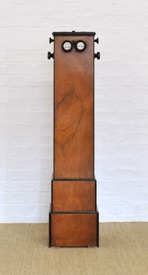 Lot 303 - A Rare Late 19th / Early 20th Century Freestanding Stereoscope