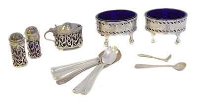 Lot 80 - A selection of silver.