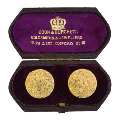 Lot 165 - A pair of early 20th century dress studs.