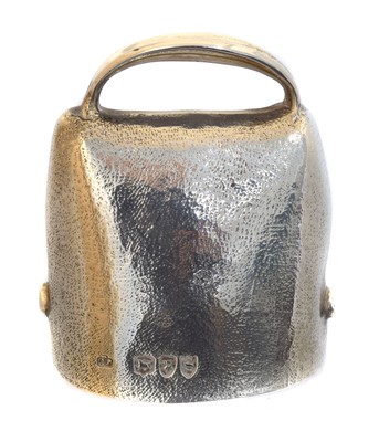 Lot 67 - A Victorian novelty silver table 'cow' bell.