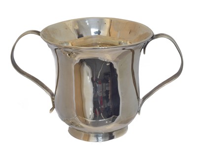 Lot 44 - A George III silver loving cup