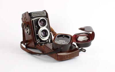 Lot 347 - A Rolleicord Twin-Lens Camera