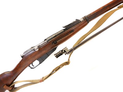 Lot 275 - Russian Mosin Nagant m.91/30 7.62x54R bolt...
