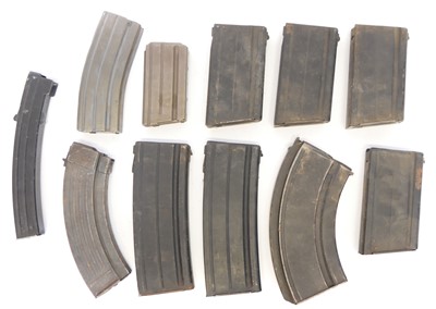 Lot 449 - Collection of magazines, including two L4A1...