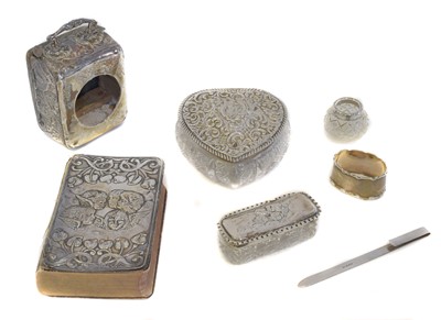 Lot 81 - A selection of silver items.