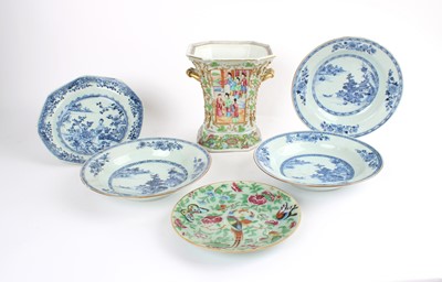 Lot 323 - A Collection of 18th and 19th Century Chinese Export Porcelain