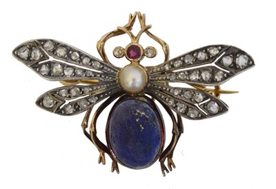 Lot 3 - A gem-set bug brooch.