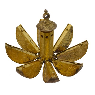 Lot 179 - A silver gilt pomander.