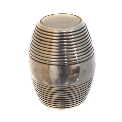 Lot 10 - A Georgian silver nutmeg grater.