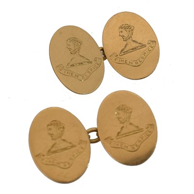 Lot 162 - A pair of early 20th century cufflinks.