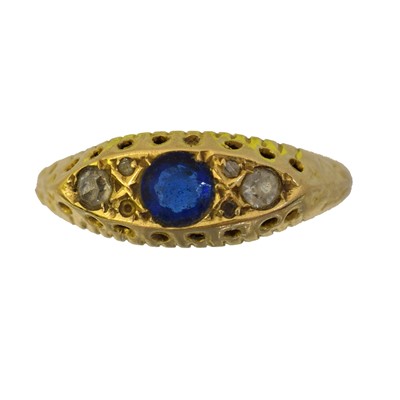 Lot 31 - An 18ct gold paste dress ring.