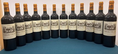 Lot 94 - 12 Bottles Chateau Olivier Rouge Grand Cru Classe Pessac-Leognan 2005